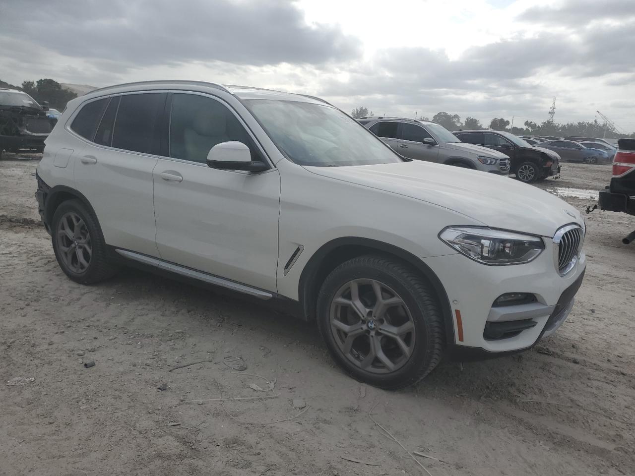 VIN 5UXTY3C07M9E83248 2021 BMW X3 no.4