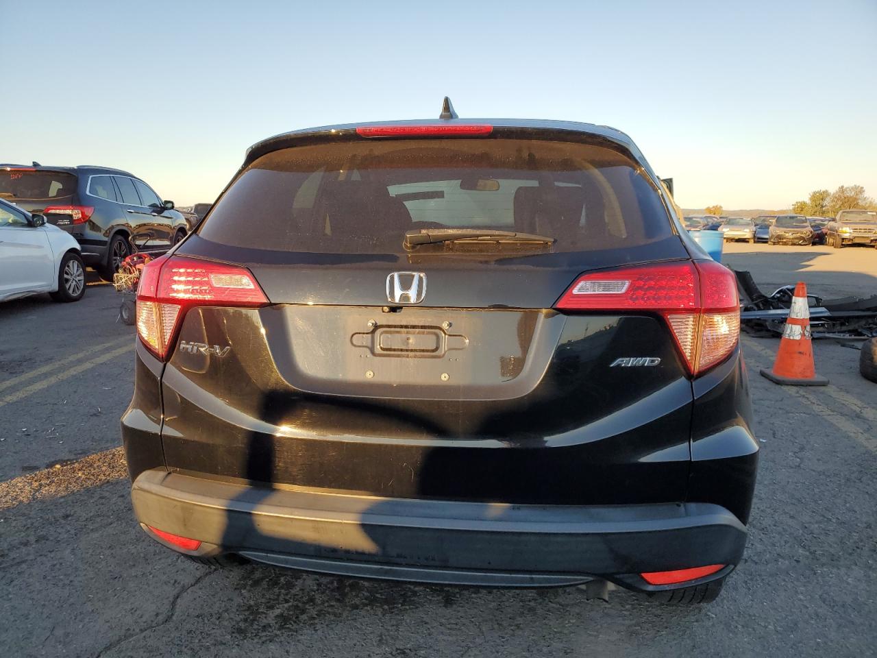 2018 Honda Hr-V Ex VIN: 3CZRU6H5XJM715777 Lot: 74781014