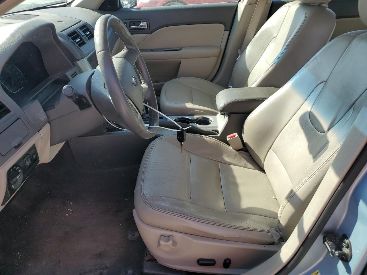 2010 Ford Fusion - Image 7