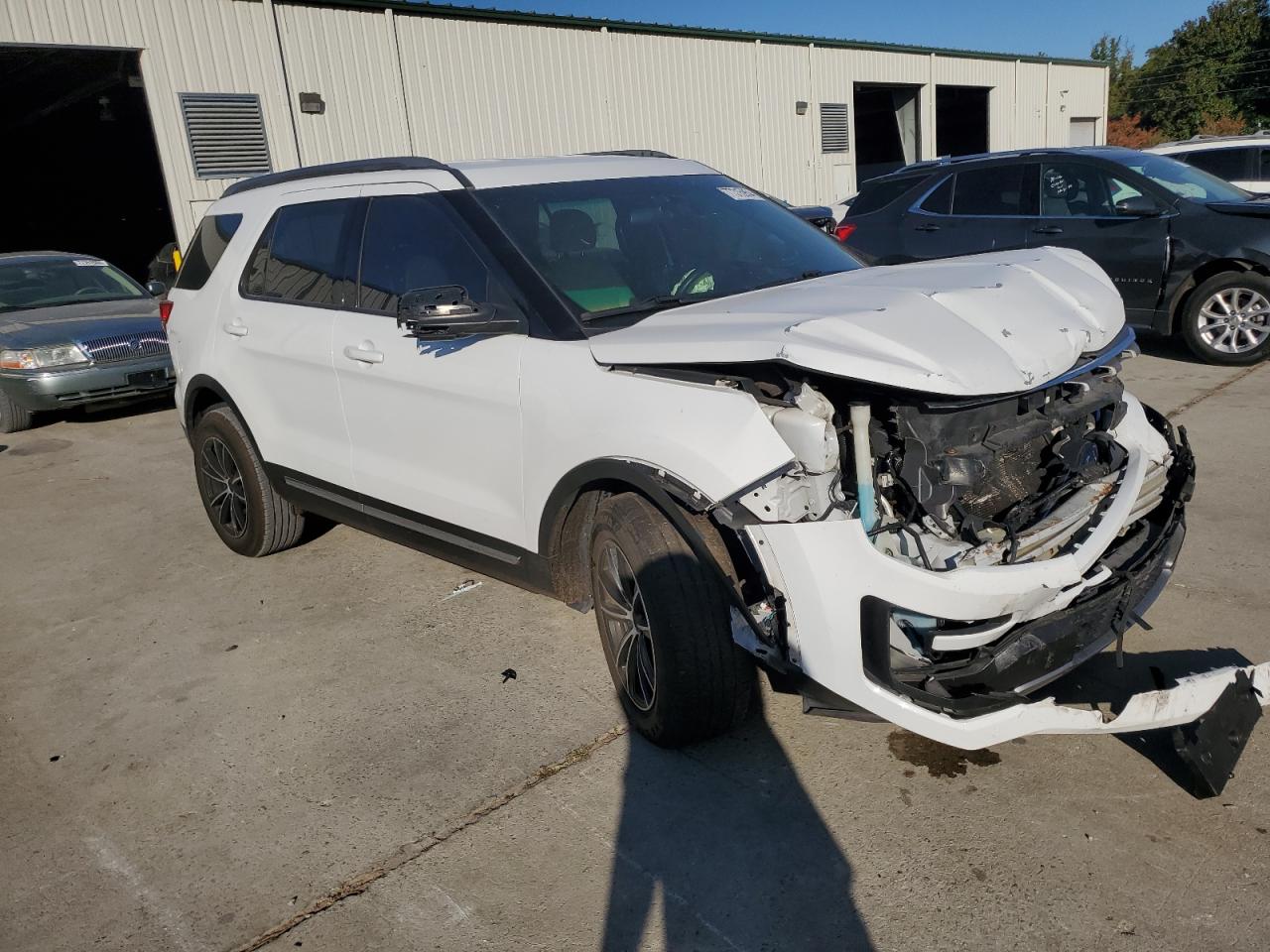 2017 Ford Explorer - Image 4