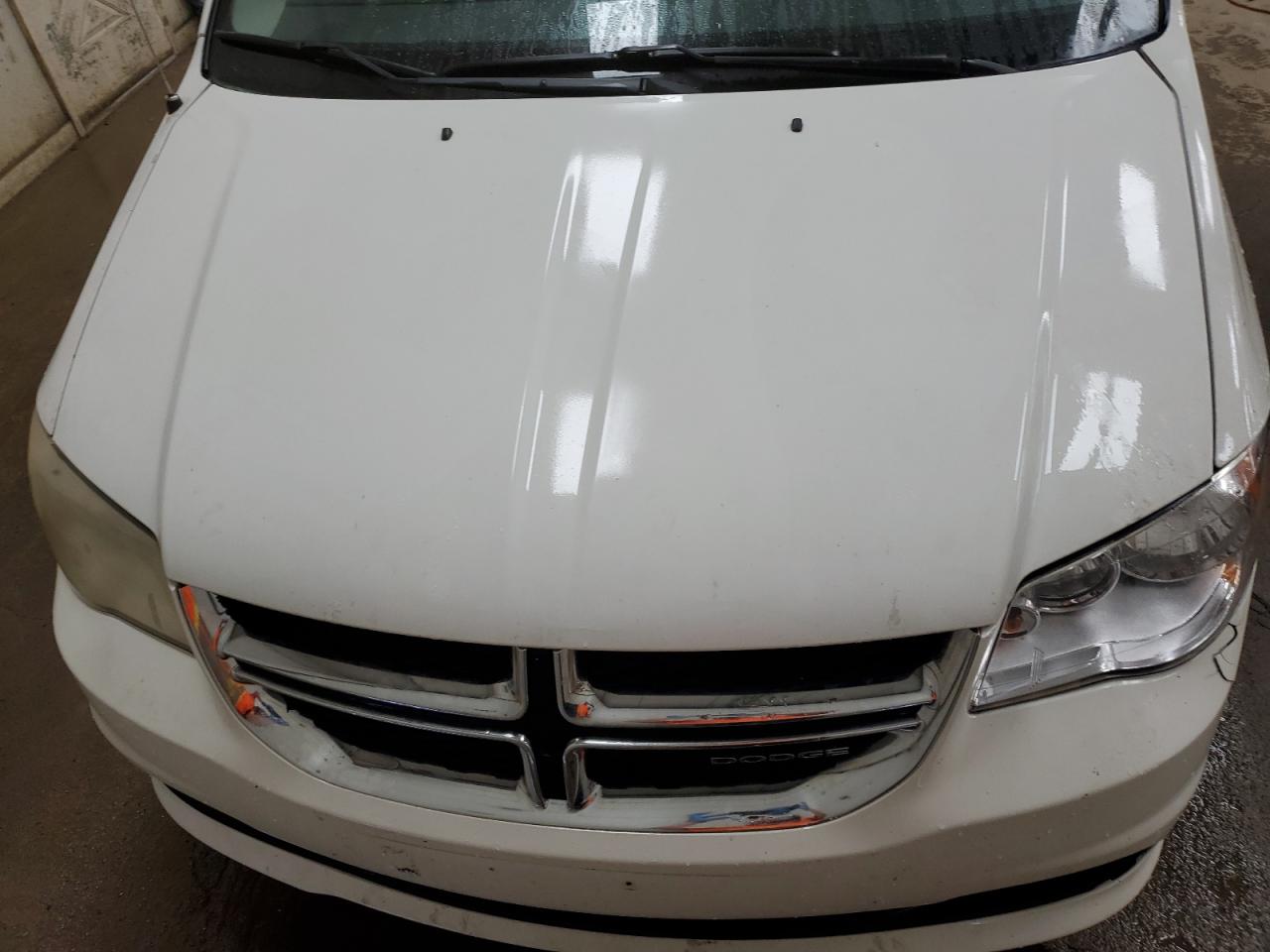2011 Dodge Caravan - Image 12