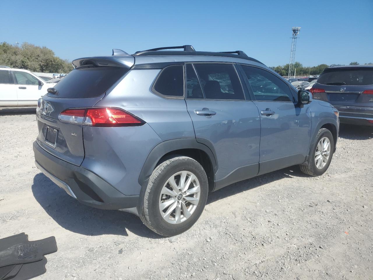 2022 Toyota Corolla Cross - Image 3
