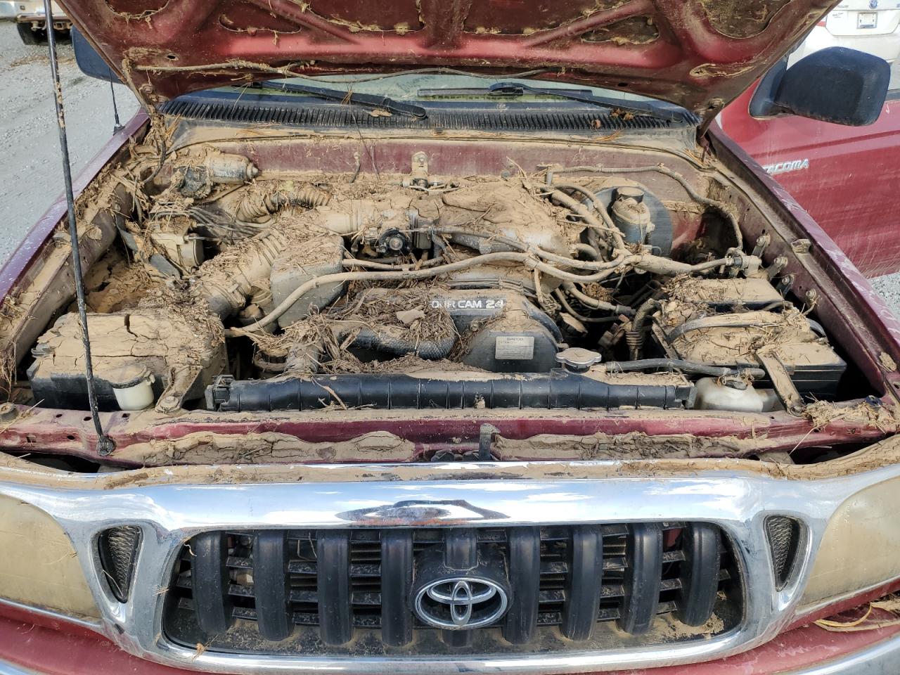 2004 Toyota Tacoma - Image 11