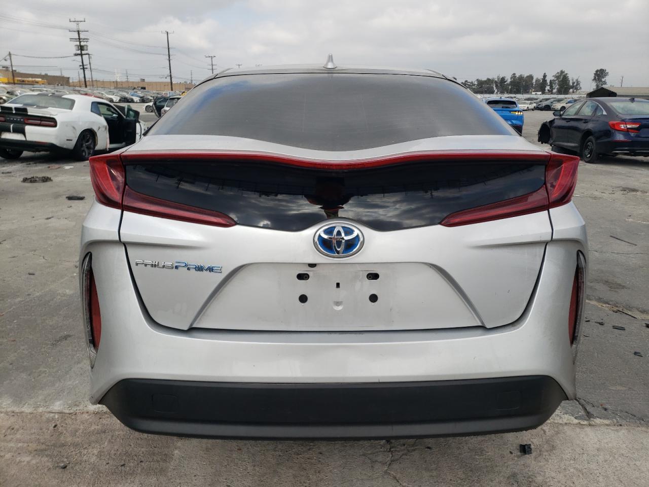 2017 Toyota Prius - Image 6