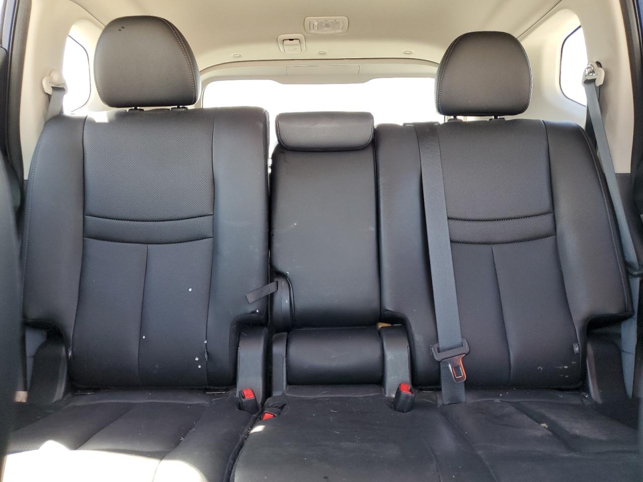 2019 Nissan Rogue - Image 10