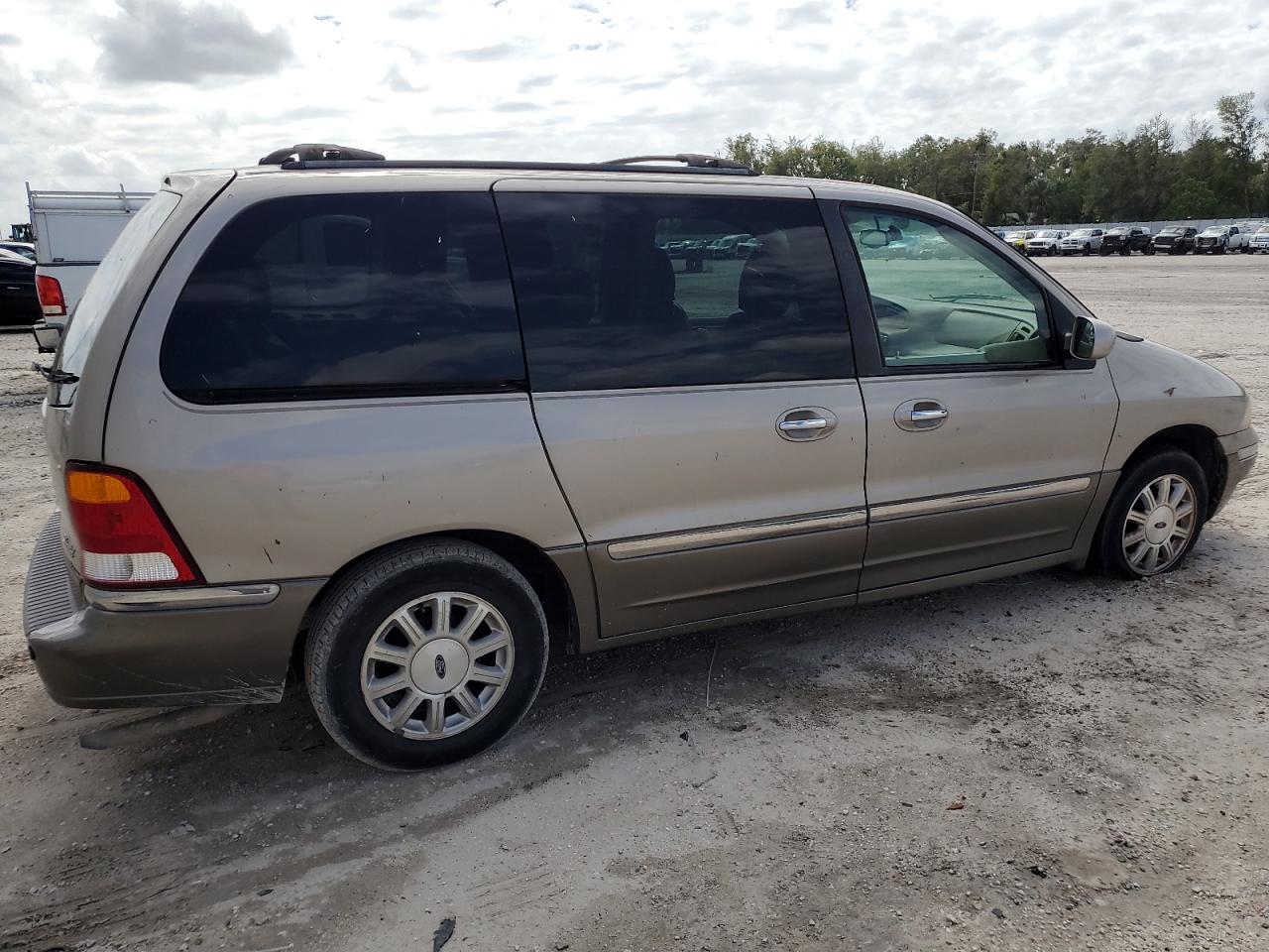 2003 Ford Windstar - Image 3