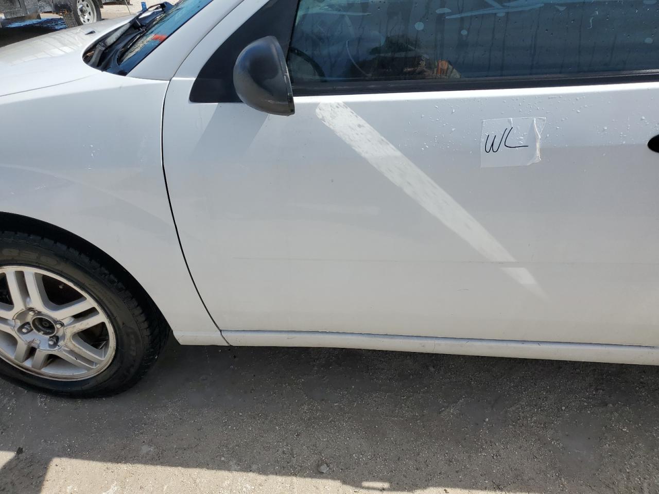 2006 Ford Focus - Image 12