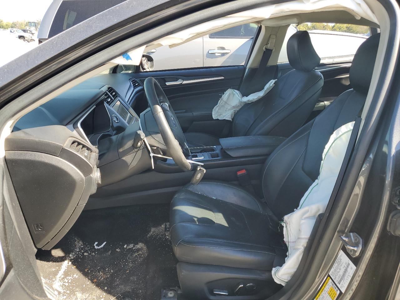 3FA6P0D93LR116494 2020 Ford Fusion Titanium