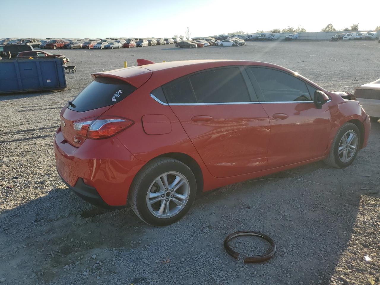 2018 Chevrolet Cruze - Image 3