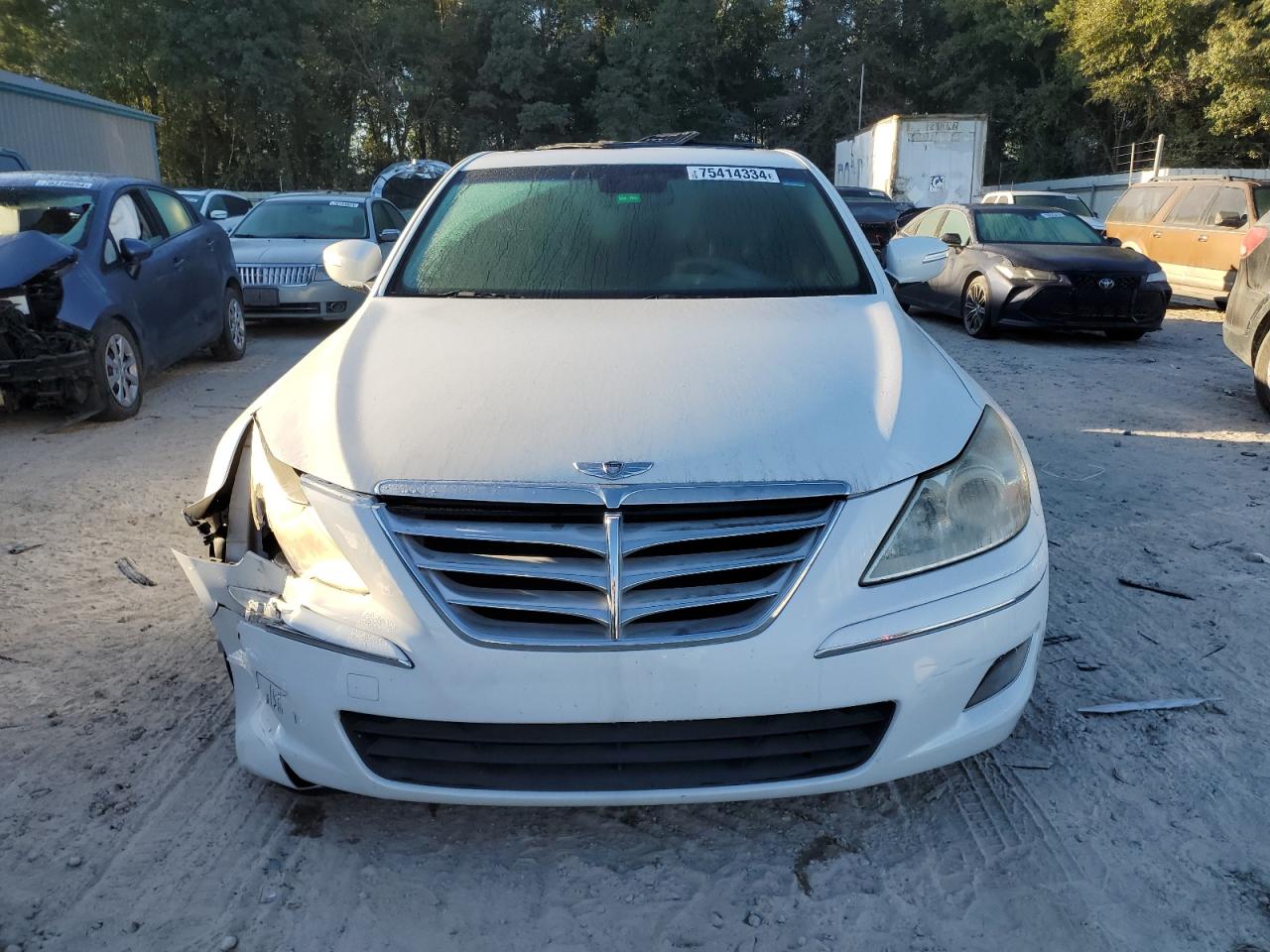2011 Hyundai Genesis - Image 5