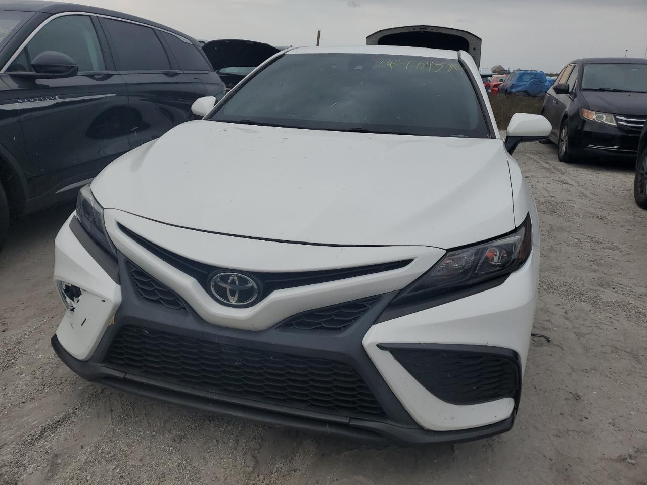 2021 Toyota Camry - Image 5