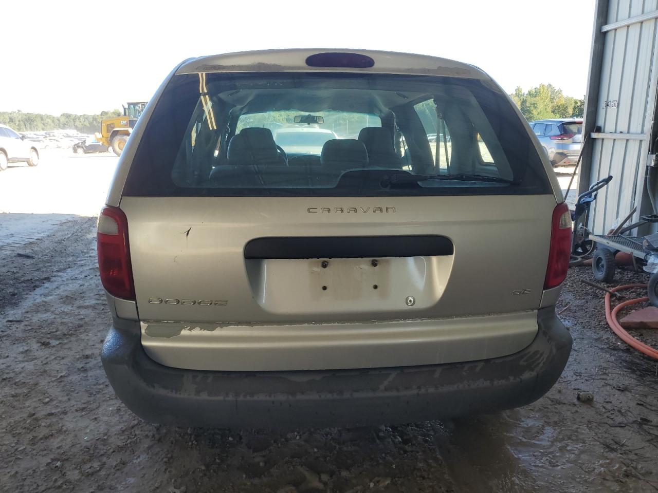 1B4GP25322B658061 2002 Dodge Caravan Se