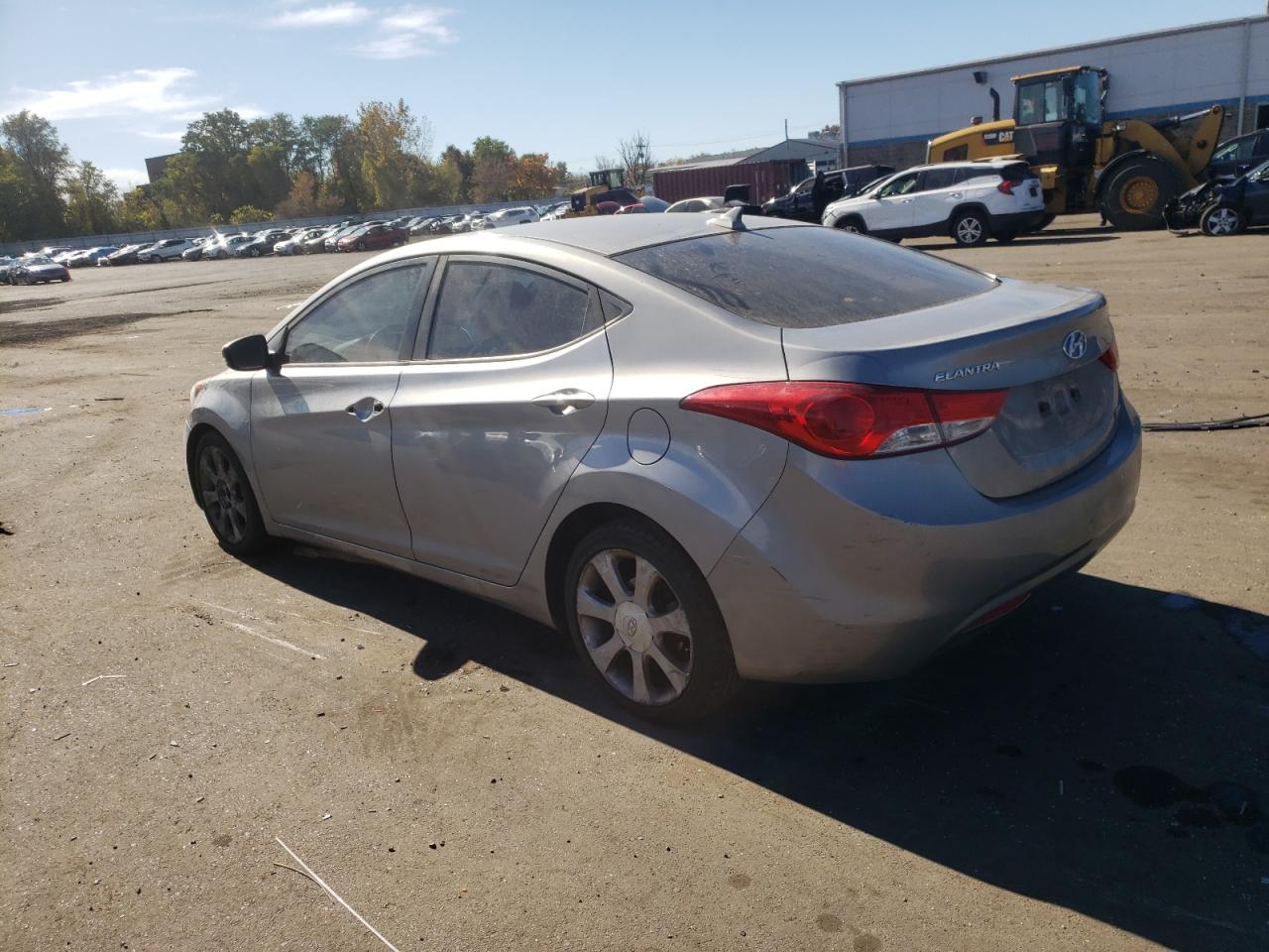 2012 Hyundai Elantra - Image 2