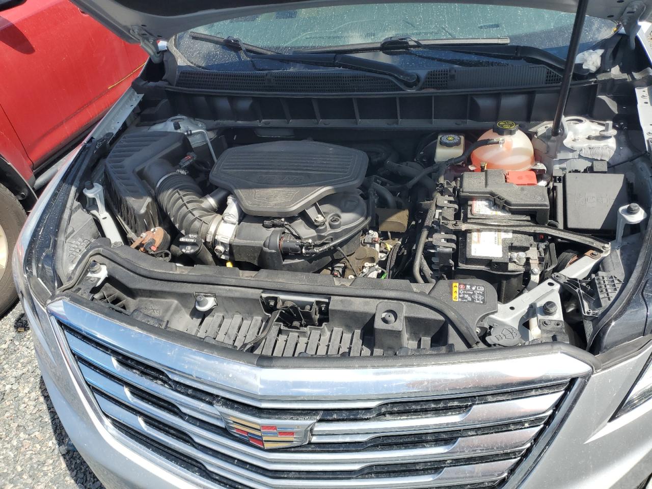 1GYKNBRS7HZ123385 2017 Cadillac Xt5 Luxury