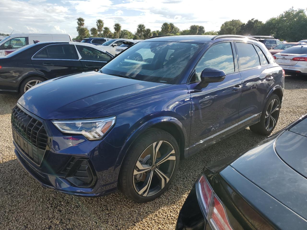 2024 Audi Q3 - Image 1