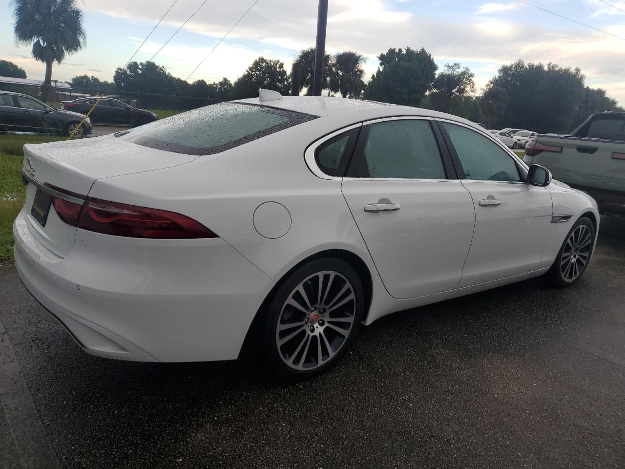 2022 Jaguar Xf Se VIN: SAJBG4FX4NCY90817 Lot: 74198844