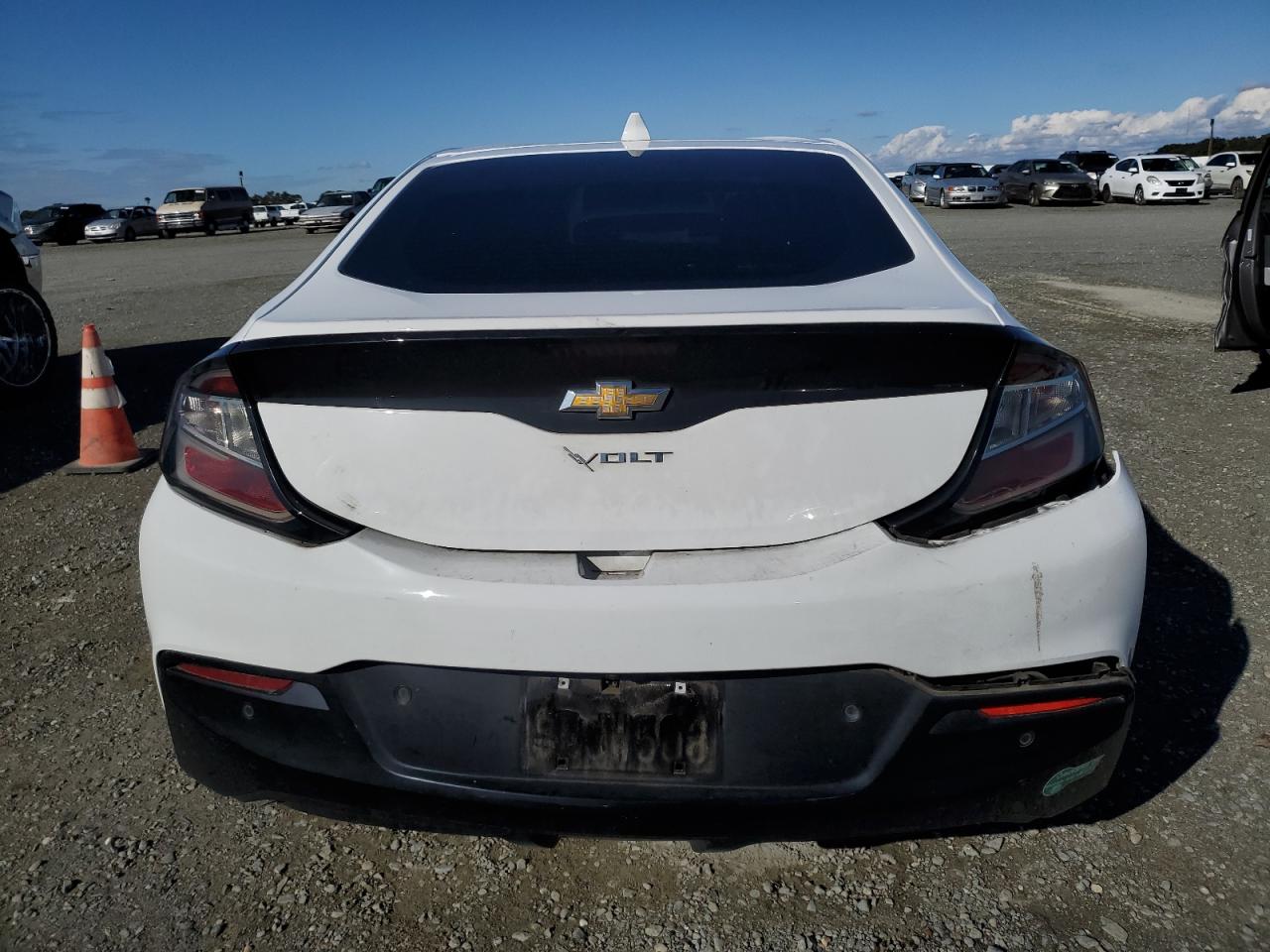 1G1RC6S58JU107097 2018 Chevrolet Volt Lt