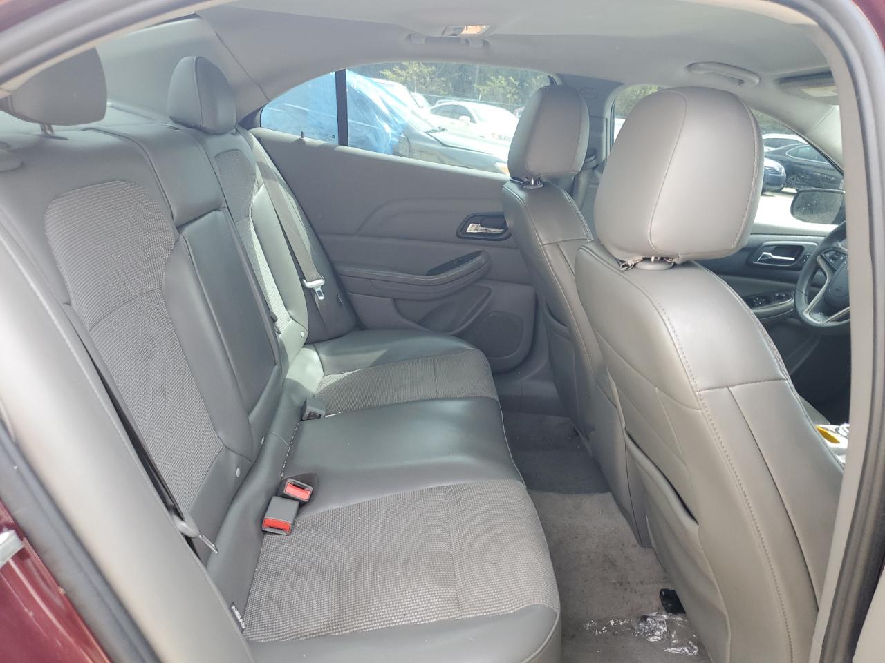 2016 Chevrolet Malibu - Image 10