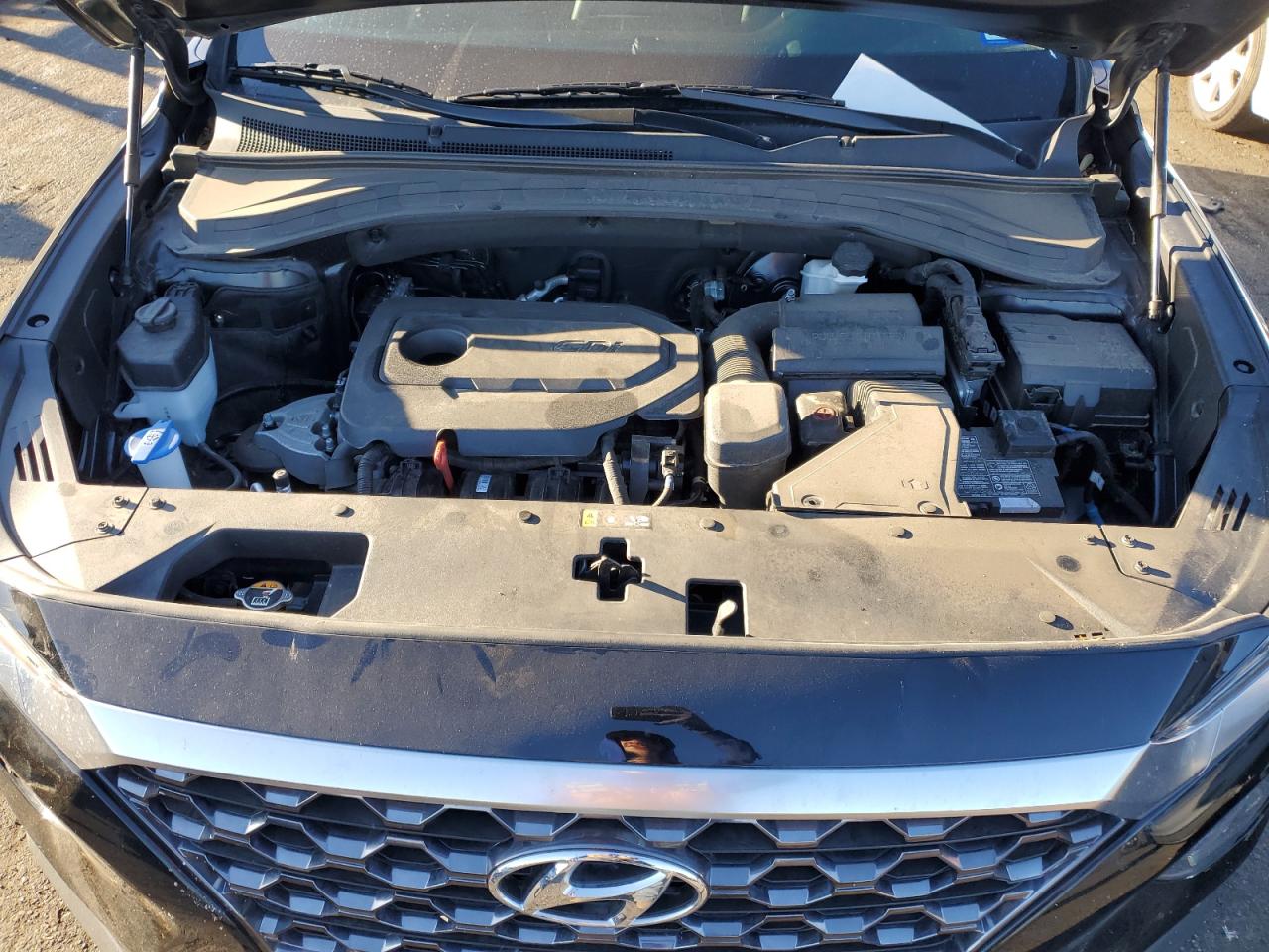 2020 Hyundai Santa Fe - Image 11