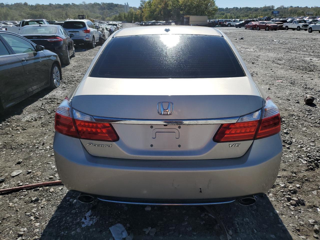 1HGCR3F84FA005384 2015 Honda Accord Exl