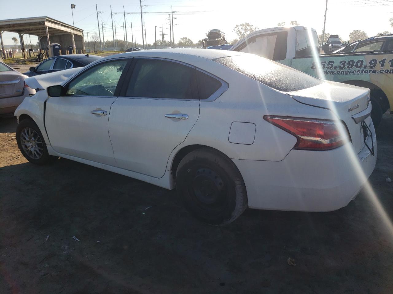 2014 Nissan Altima - Image 2