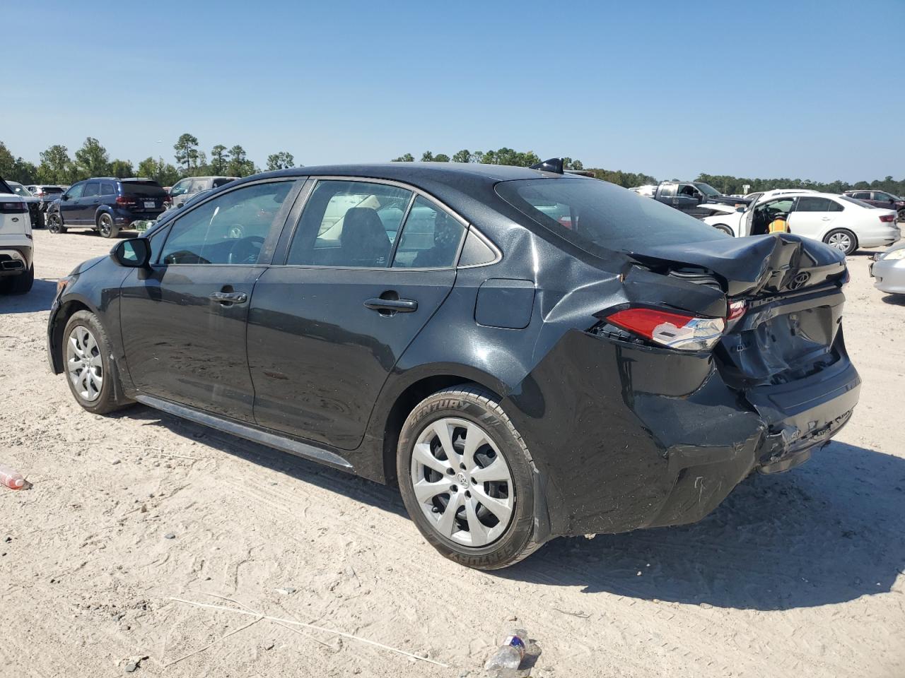 5YFEPMAE2NP348608 2022 TOYOTA COROLLA - Image 2