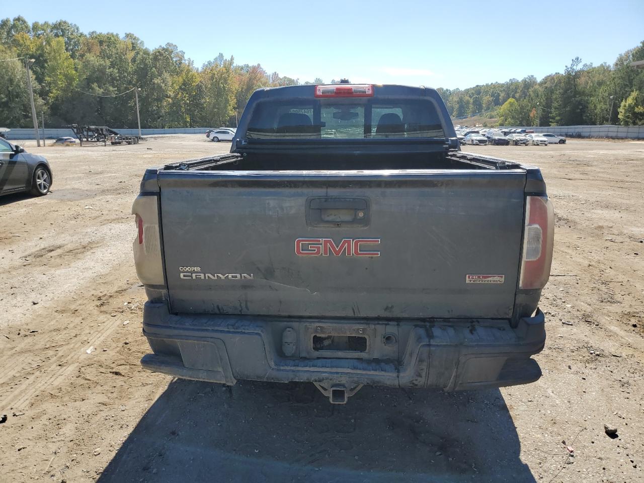 1GTP6CE1XG1368688 2016 GMC Canyon Sle