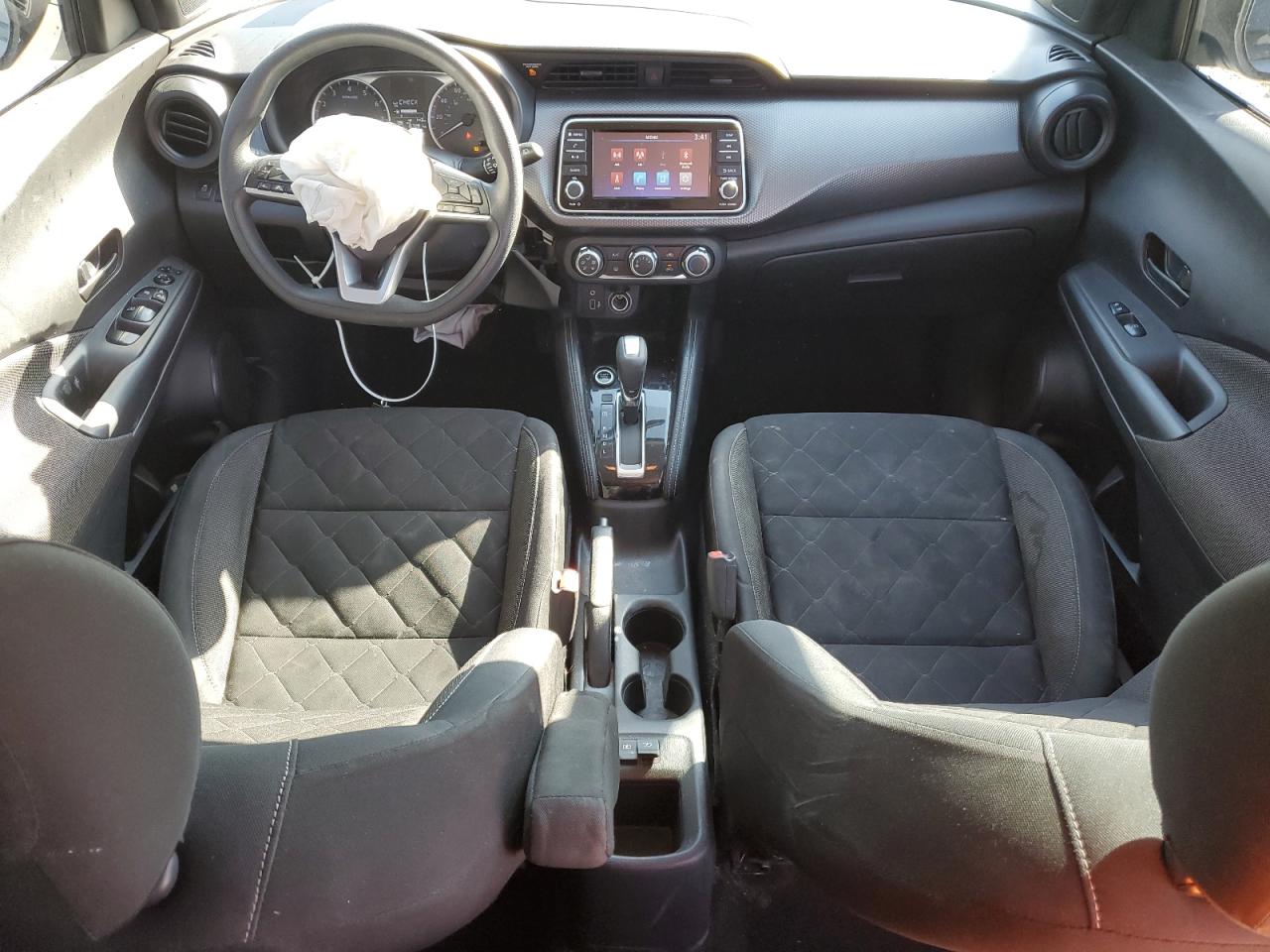 2019 Nissan Kicks - Image 8