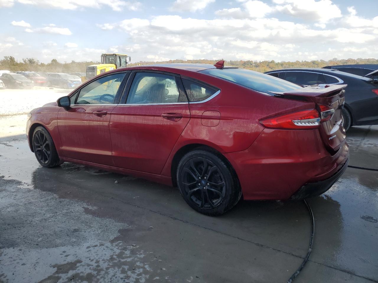 2019 Ford Fusion - Image 2