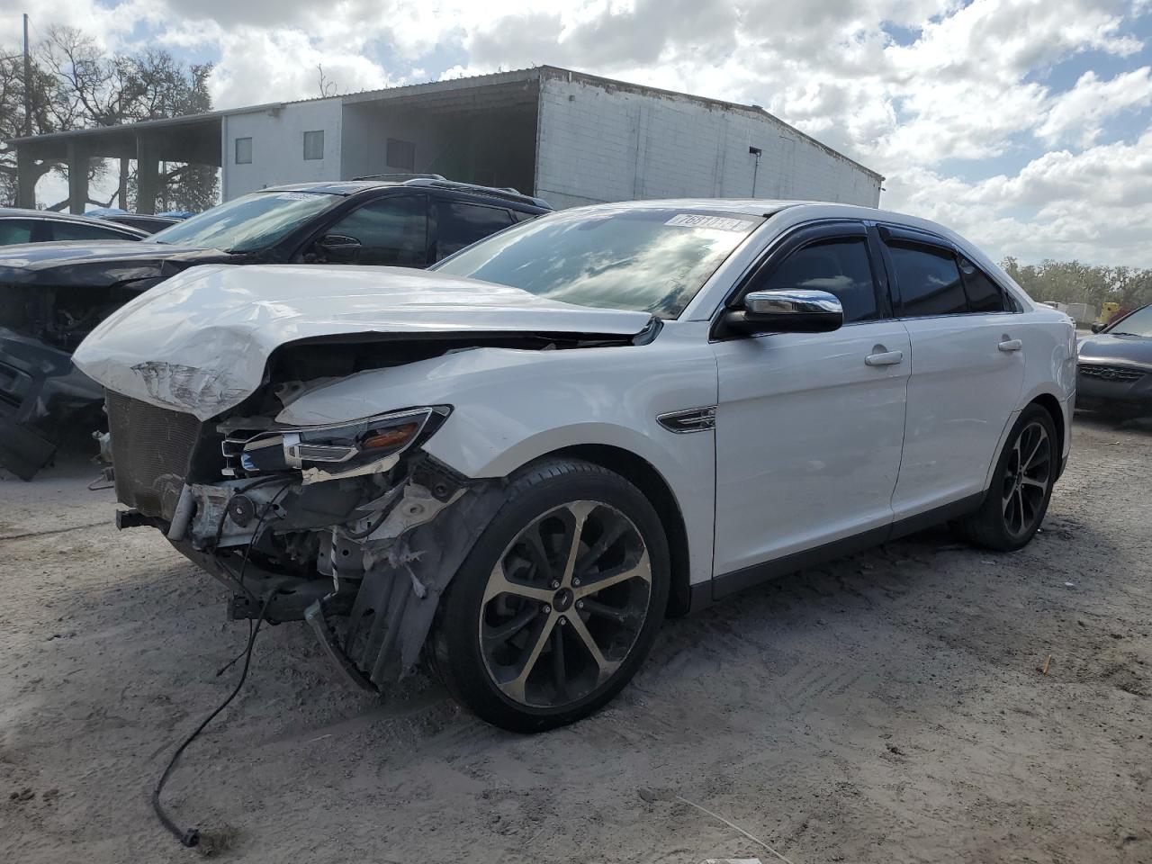 2014 Ford Taurus Sel VIN: 1FAHP2E85EG174613 Lot: 76810134