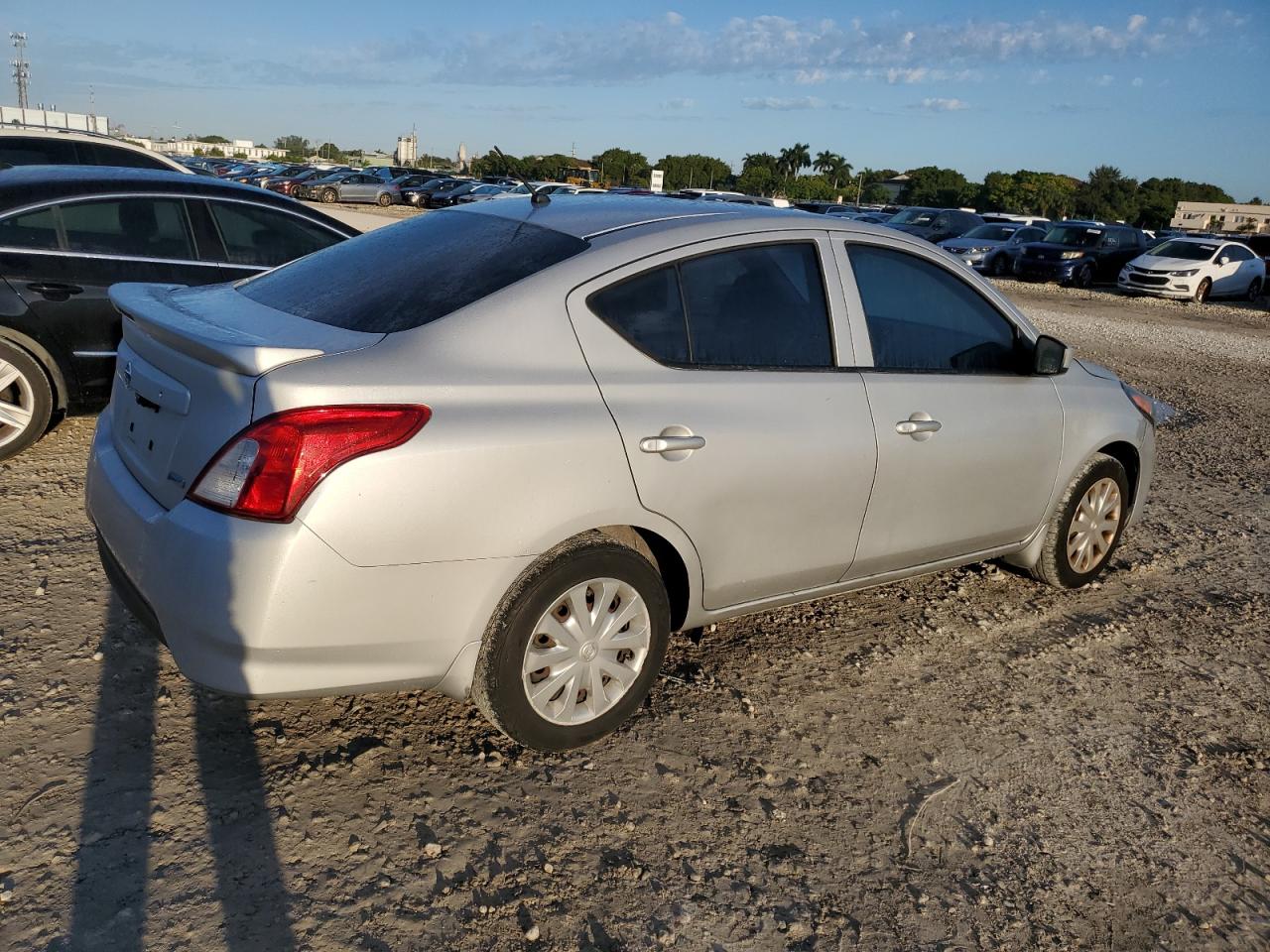 2016 Nissan Versa S VIN: 3N1CN7AP1GL842249 Lot: 76058384