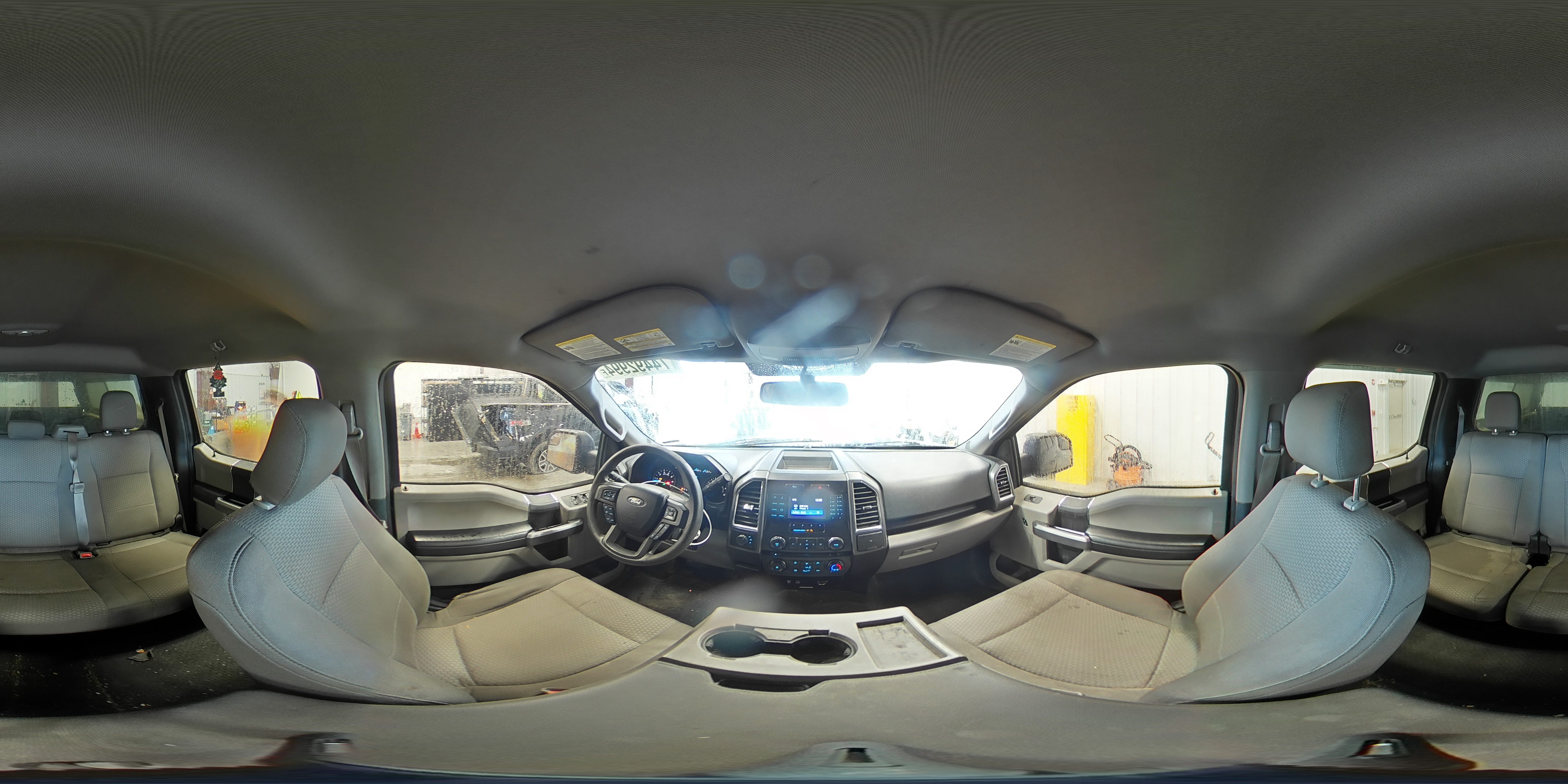 2015 Ford F-150 - Image 13