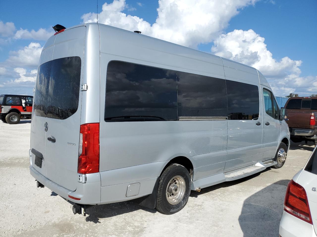2019 Mercedes-Benz Sprinter - Image 3