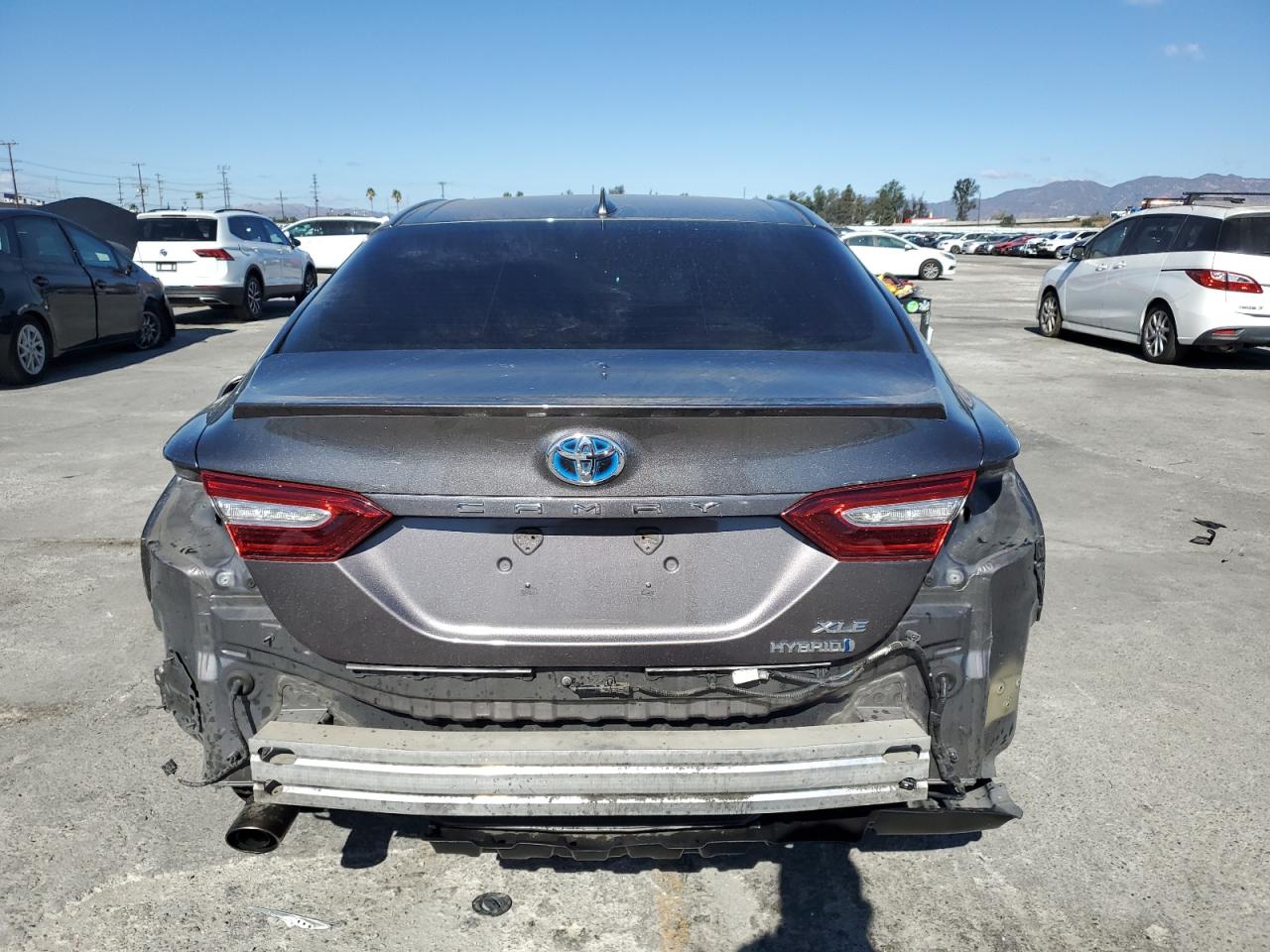 VIN 4T1B21HK4JU506208 2018 TOYOTA CAMRY no.6