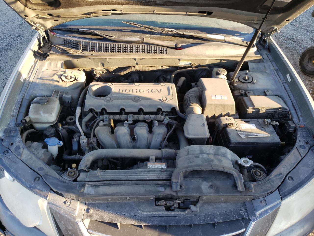 2010 Hyundai Sonata - Image 11