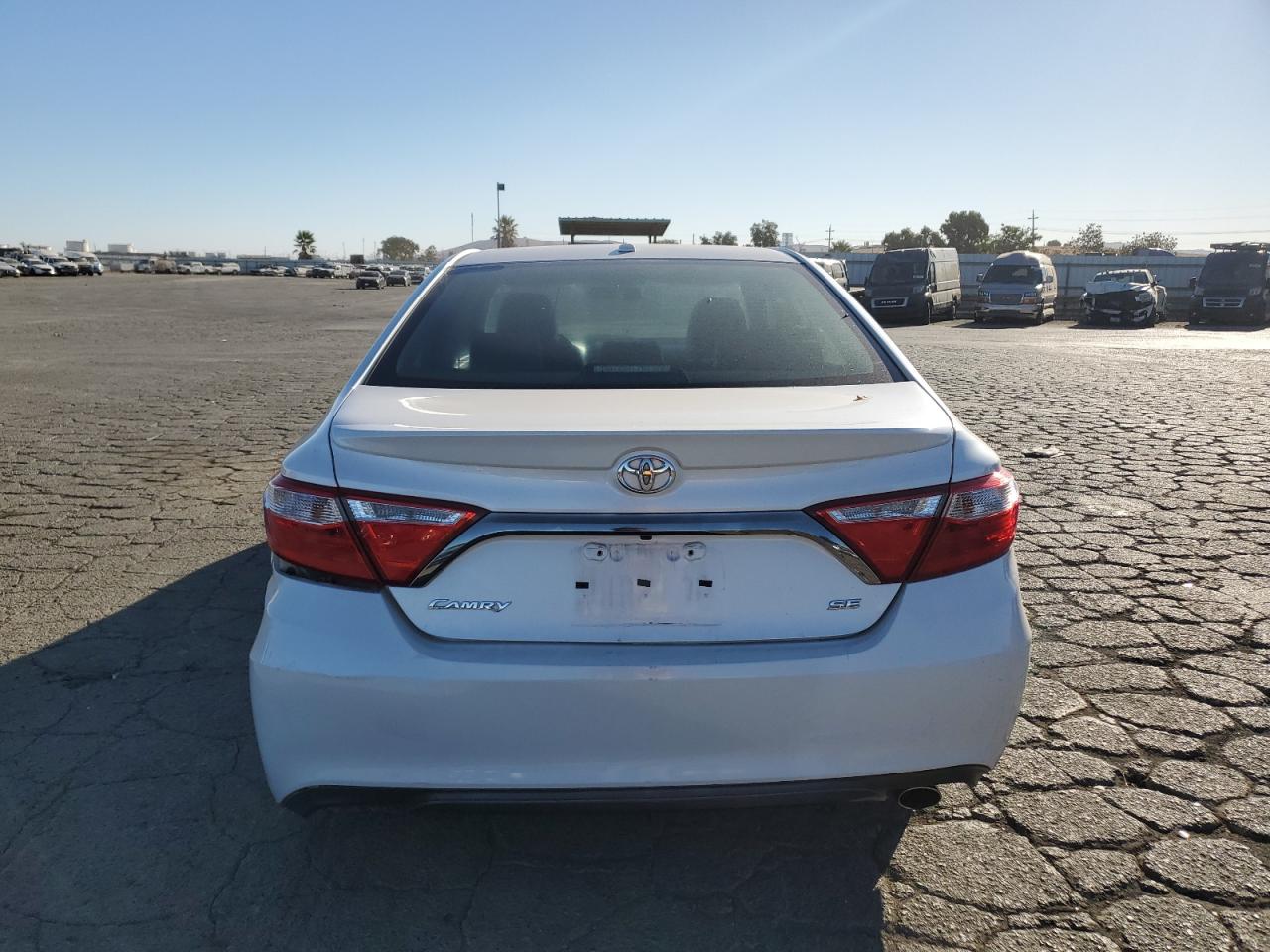 2015 Toyota Camry Le VIN: 4T1BF1FK1FU031289 Lot: 76672574