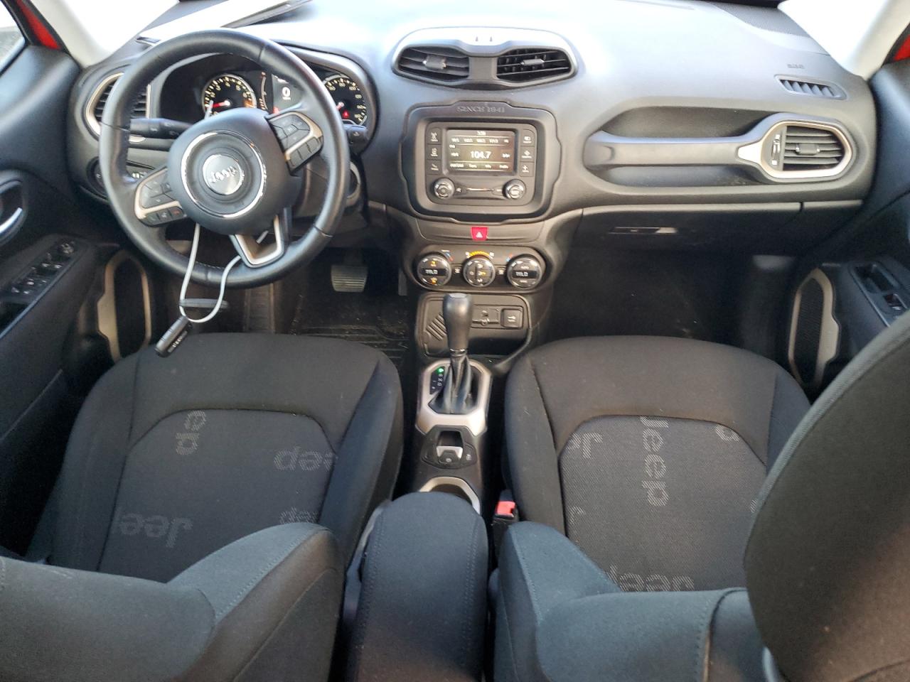 ZACCJABT3GPD82682 2016 Jeep Renegade Latitude