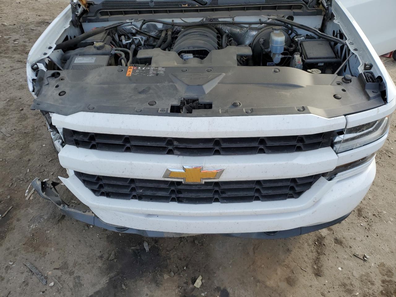 2018 Chevrolet Silverado K1500 Custom VIN: 3GCUKPEC1JG413517 Lot: 75990924