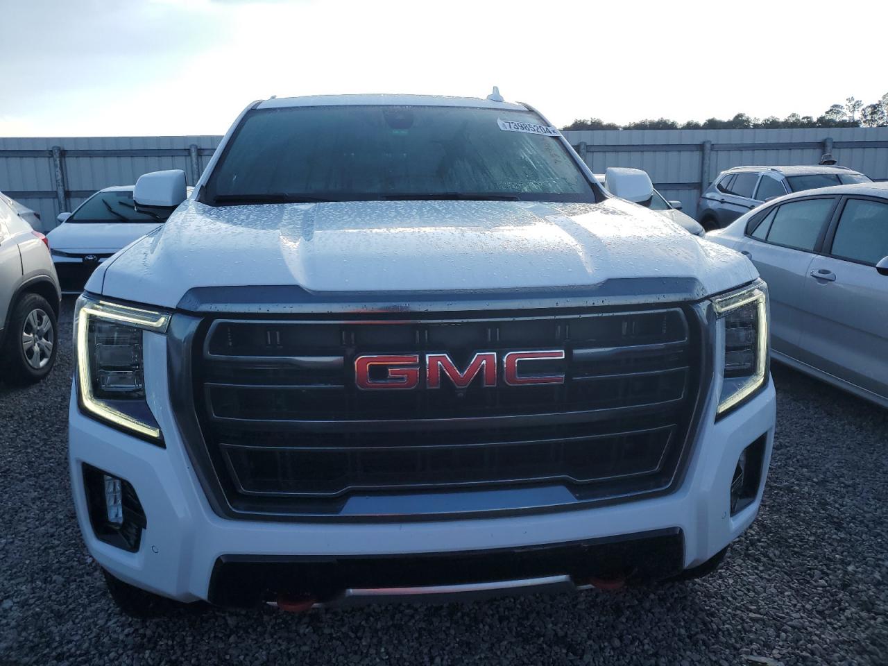 2021 GMC Yukon - Image 5