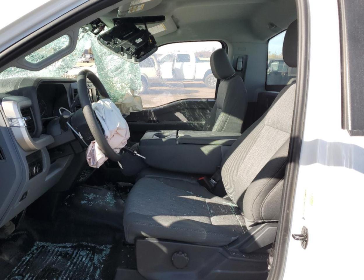 2023 Ford F250 - Image 7