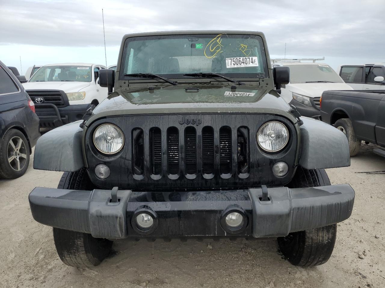 2016 Jeep Wrangler - Image 5