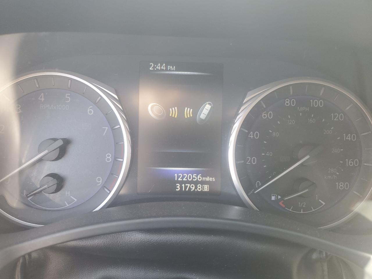 2014 Infiniti Q50 - Image 9