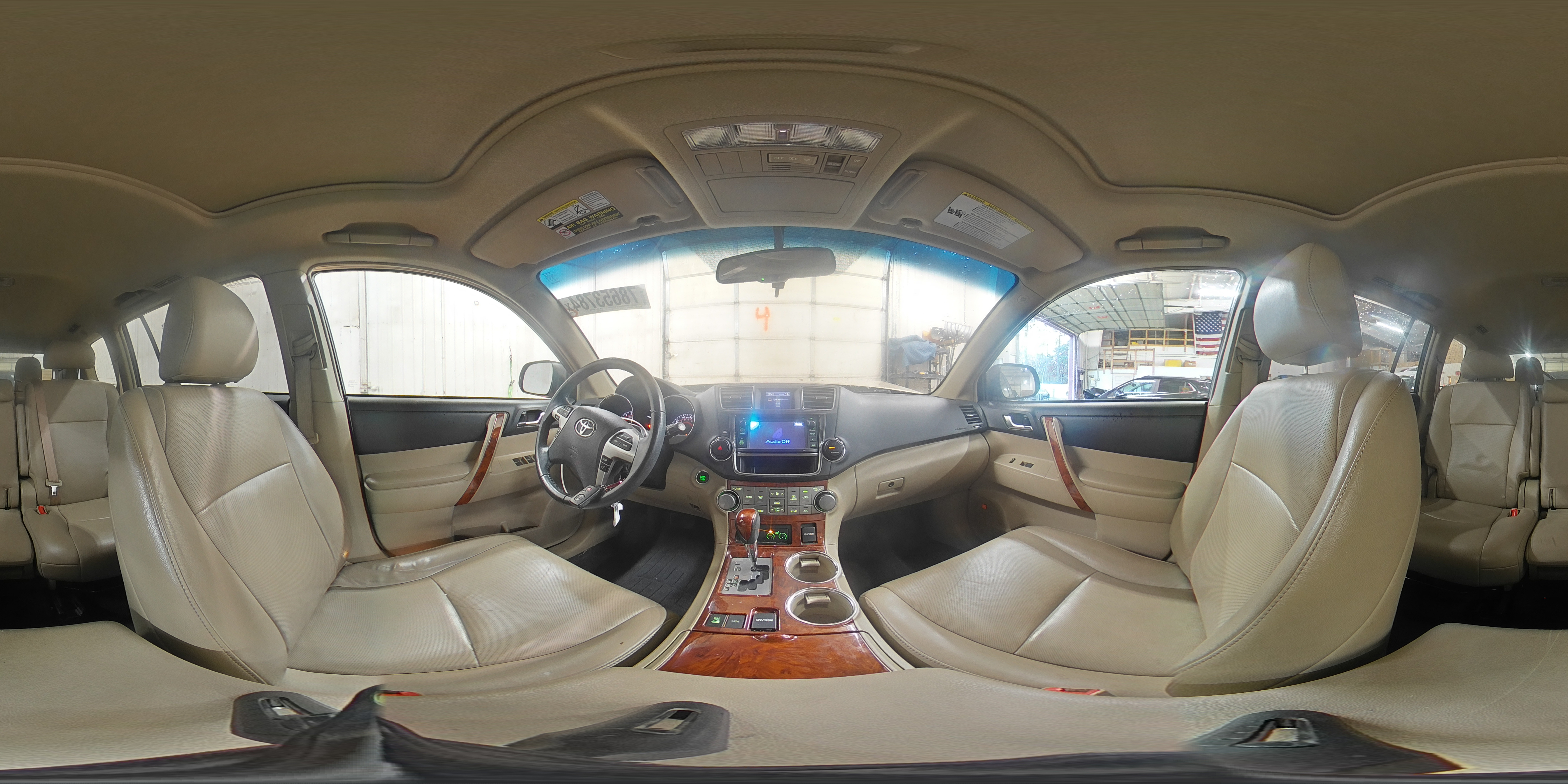 2013 Toyota Highlander - Image 14