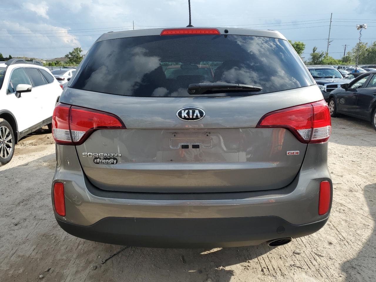 5XYKT3A67FG556653 2015 Kia Sorento Lx