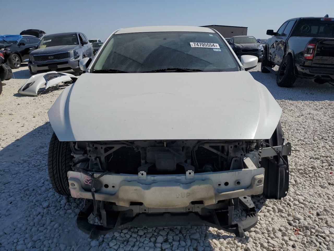 2014 Mazda 3 - Image 5