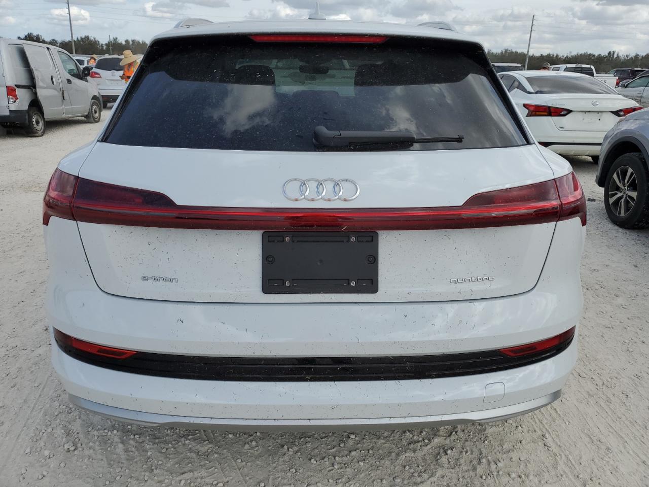 2022 Audi E-Tron Premium Plus VIN: WA1LAAGE0NB033605 Lot: 74809674