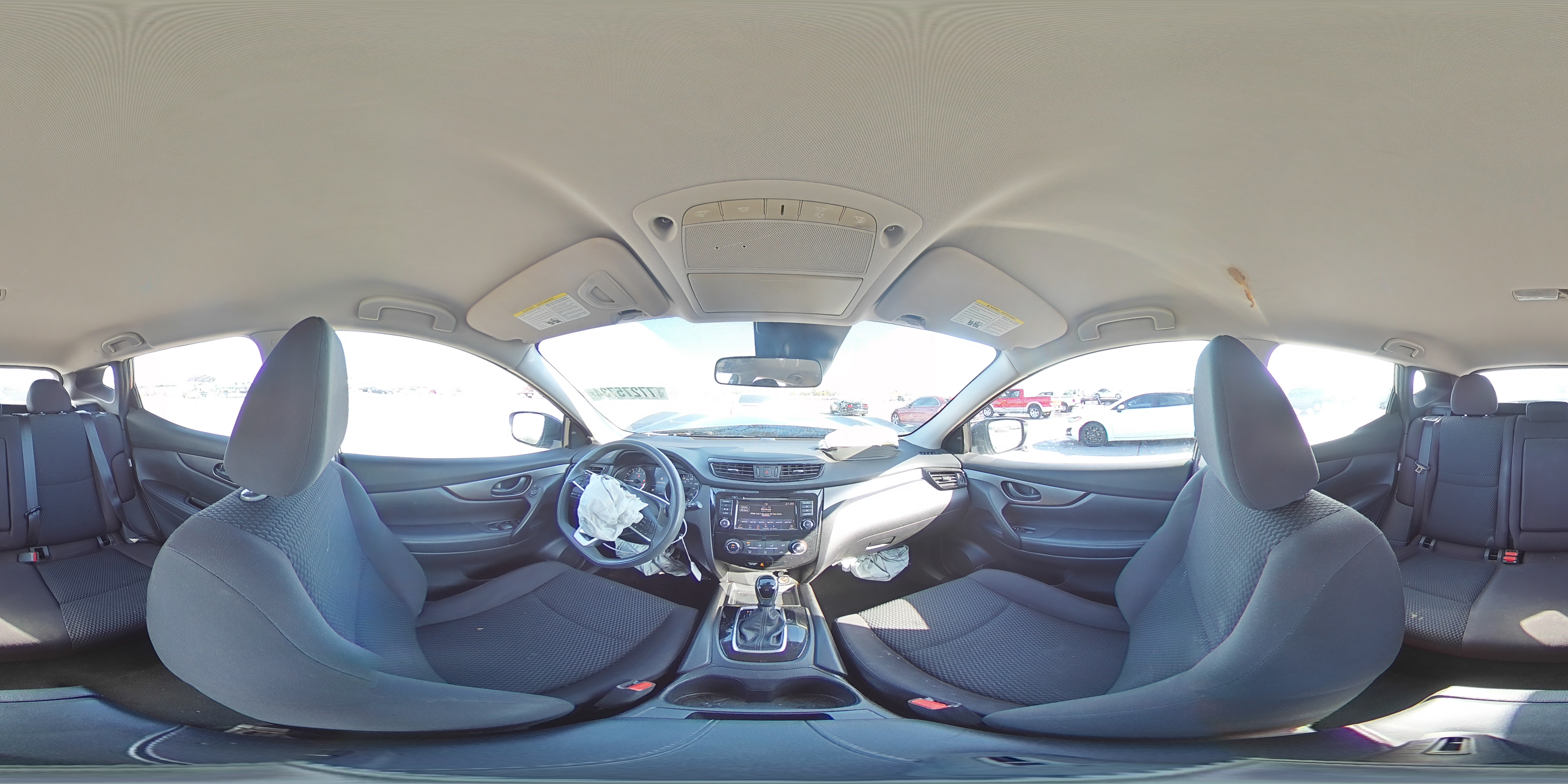 2020 Nissan Rogue - Image 16