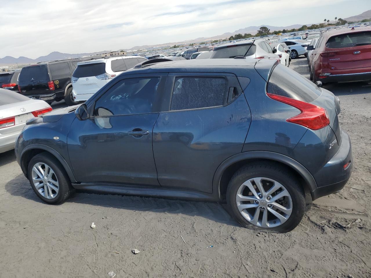 VIN JN8AF5MR5DT216573 2013 NISSAN JUKE no.2