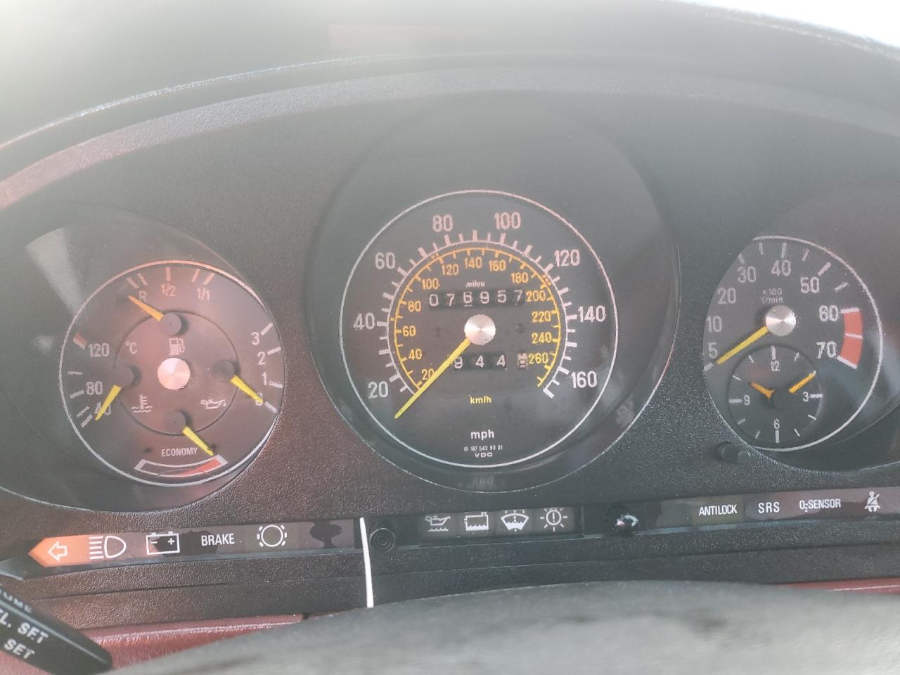 1987 Mercedes-Benz 560 Sl VIN: WDBBA48D9HA060044 Lot: 76965694