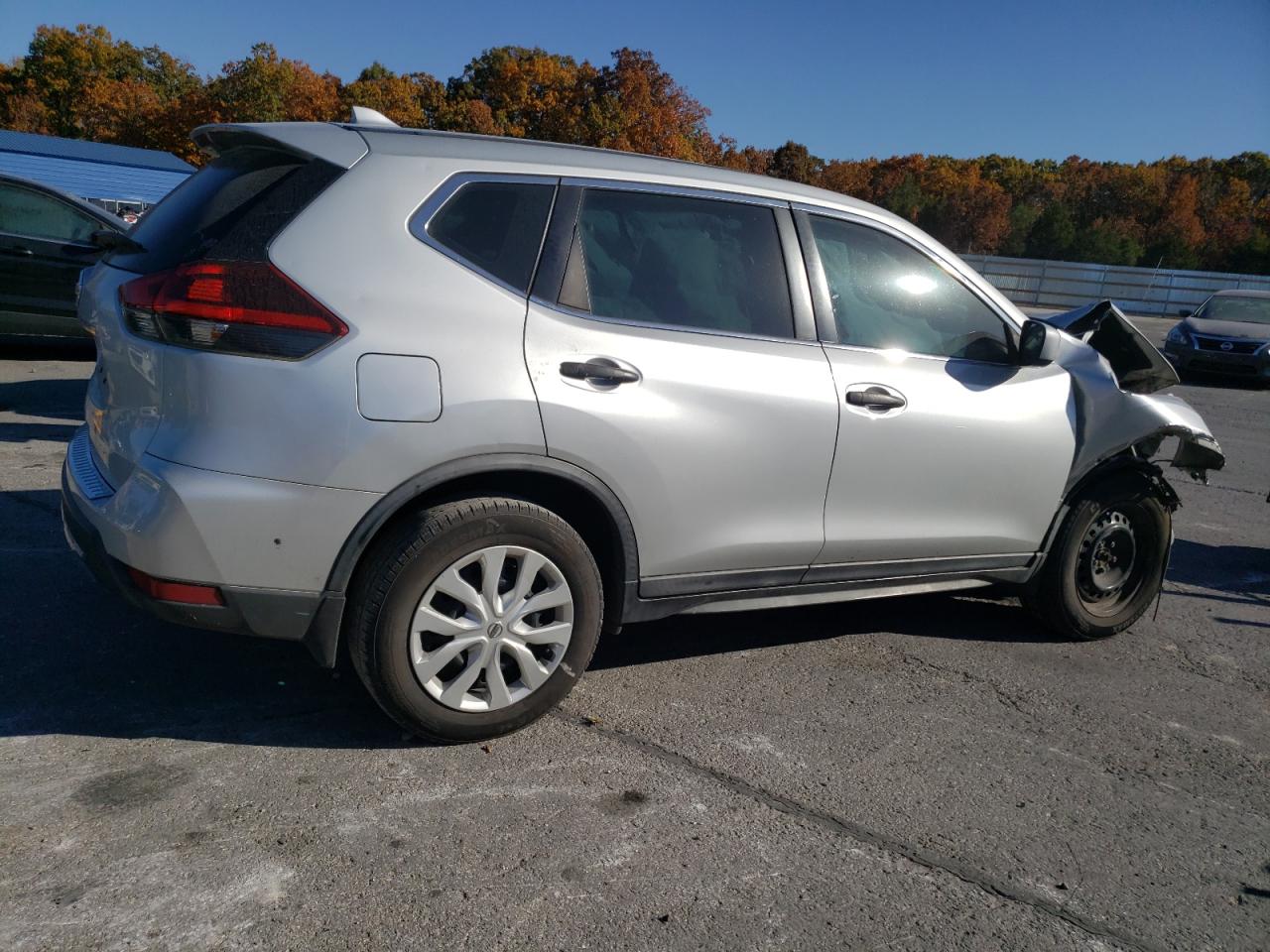 2018 Nissan Rogue S VIN: KNMAT2MT1JP544379 Lot: 77445474